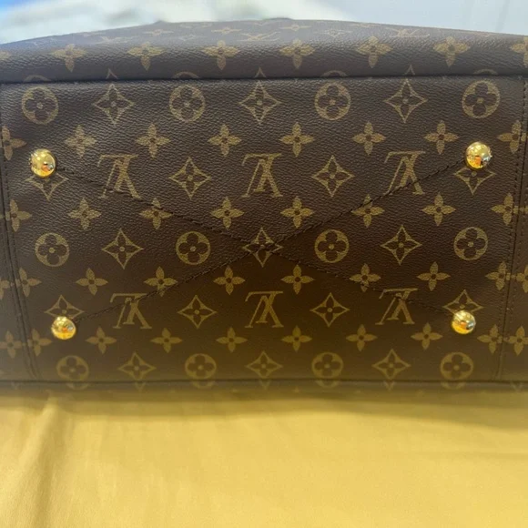 LOUIS VUITTON Monogram Canvas Artsy MM Totes Shoulder Bag - Picture 5 of 7